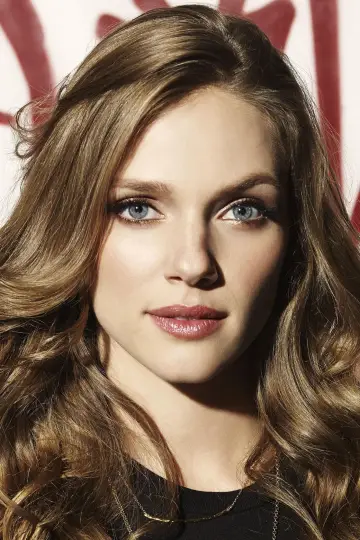 Zdjęcie Tracy Spiridakos #27290