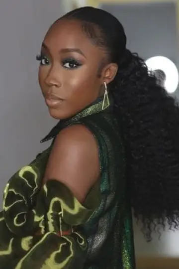 Zdjęcie Beverly Naya