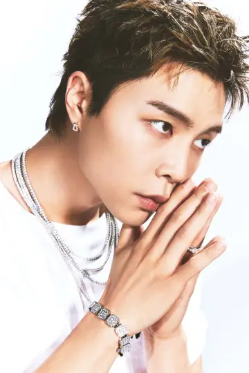 Zdjęcie  (Johnny Suh) #338429