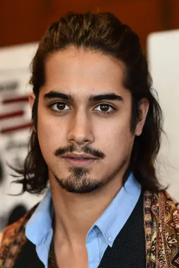 Zdjęcie Avan Jogia #37964