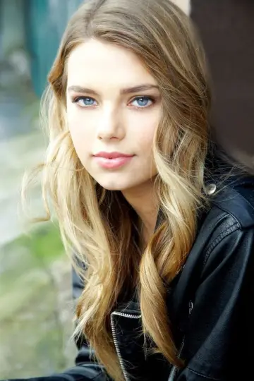 Zdjęcie Indiana Evans #9133