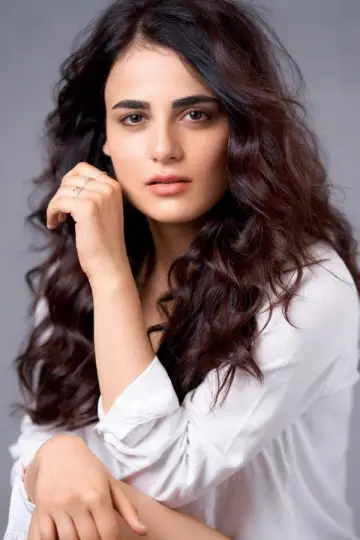 Zdjęcie Radhika Madan #130820