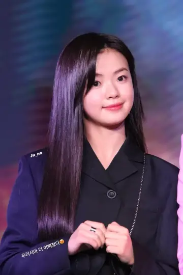 Zdjęcie Kim Si-a #71722