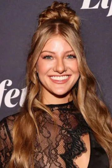 Zdjęcie  (Paige Hyland) #352093