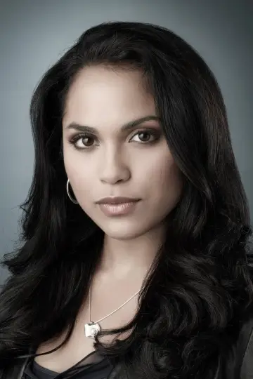Zdjęcie  (Monica Raymund) #215634