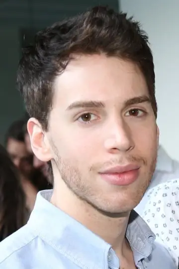 Zdjęcie  (Jordan Gavaris) #230435