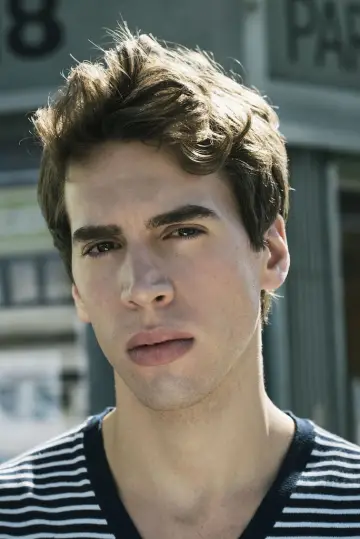 Zdjęcie  (Jordan Gavaris) #230442