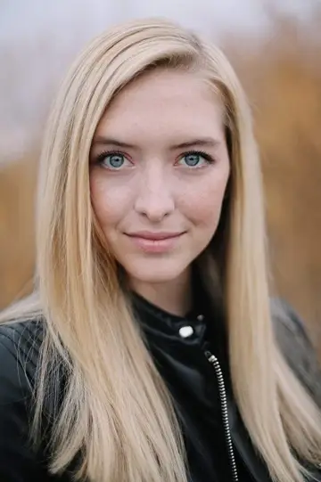 Zdjęcie Courtney Coker #7613