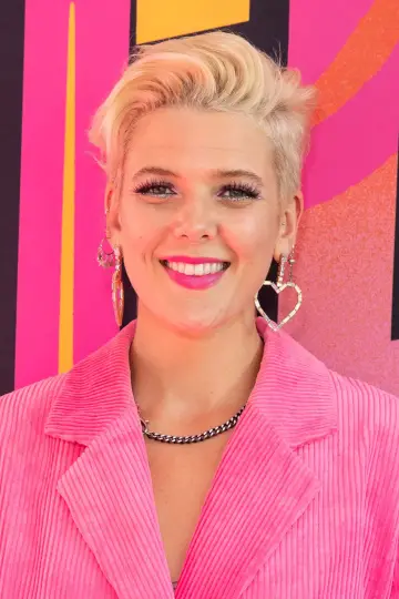 Zdjęcie  (Betty Who) #332492