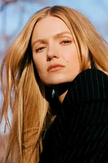 Zdjęcie Hadley Robinson #328225