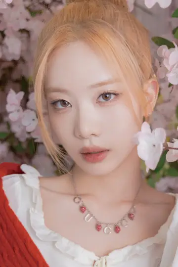 Zdjęcie  (Kim Lip) #483138