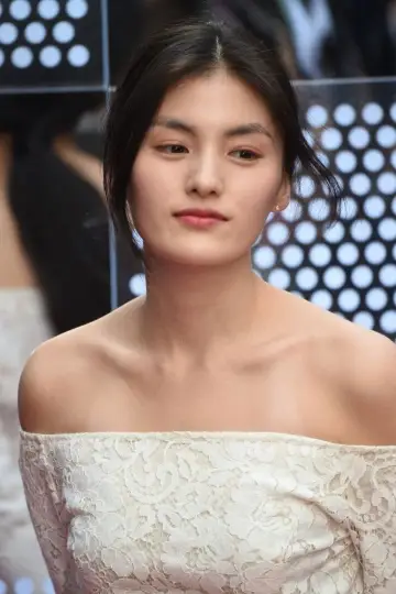 Zdjęcie  (Kim Yong-ji) #382039