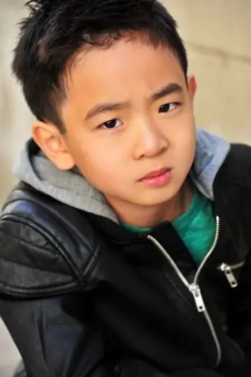 Zdjęcie Dylan Henry Lau #13297