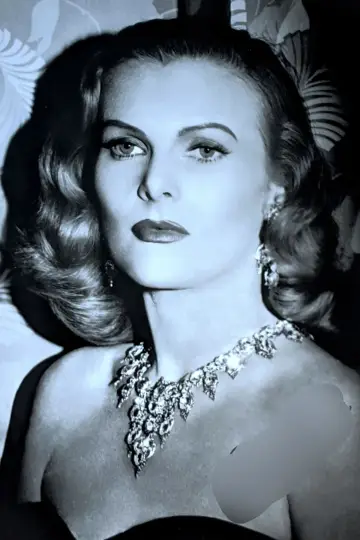 Zdjęcie Louise Currie #2441