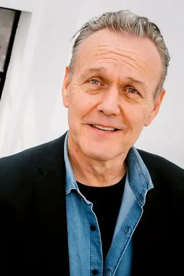 Zdjęcie Anthony Stewart Head #44544