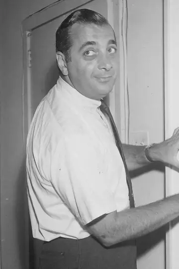 Zdjęcie Henry G. Saperstein #343306