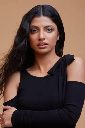 Zdjęcie  (Priya Kansara) #400758