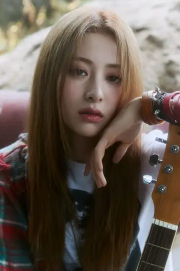 Zdjęcie Huh Yun-jin (Huh Yunjin) #252977