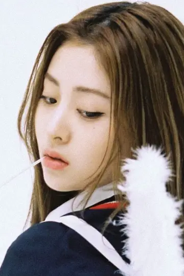 Zdjęcie Huh Yun-jin (Huh Yunjin) #252978
