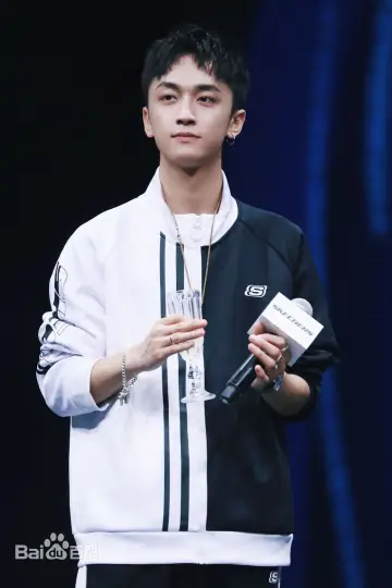 Zdjęcie Niu Chao #140027