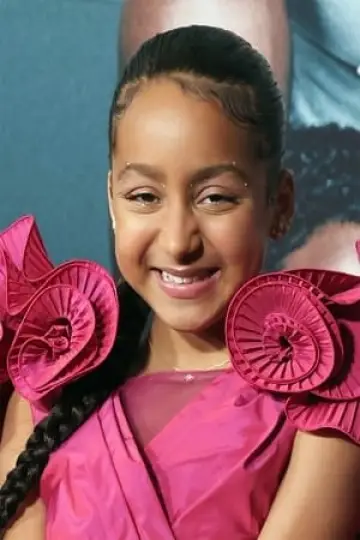 Zdjęcie Mila Davis-Kent #14916