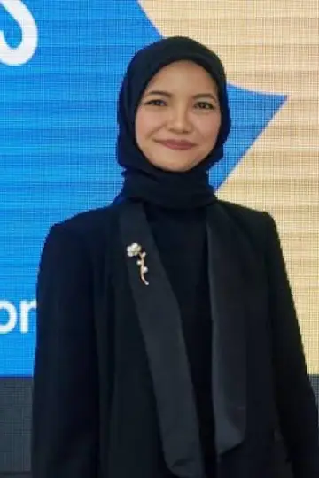 Zdjęcie Almira Bastari