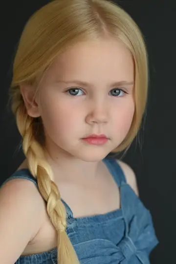 Zdjęcie  (Emily Katherine Ford) #360322