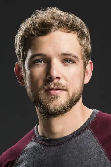 Zdjęcie Max Thieriot #42918