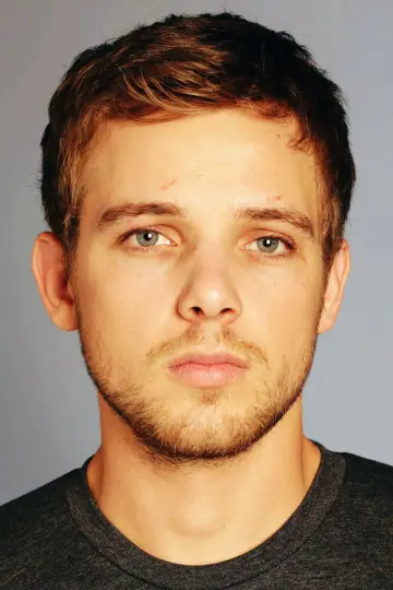 Zdjęcie Max Thieriot #42919