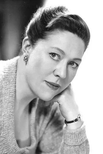 Zdjęcie Peggy Mount #120268