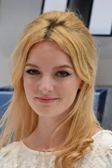 Zdjęcie Dakota Blue Richards #75658