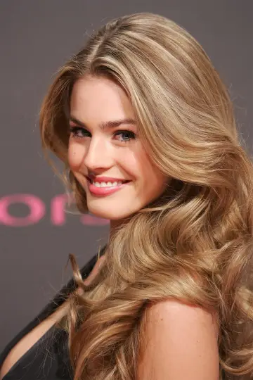 Zdjęcie  (Vanessa Hessler) #157560