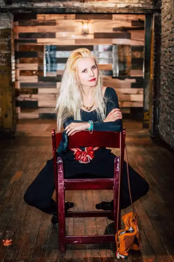 Zdjęcie Clara Peterson #73680