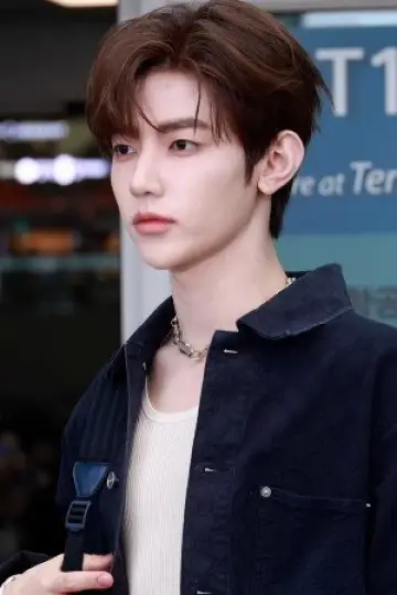 Zdjęcie  (Zhang Hao) #405323