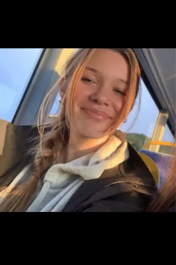 Zdjęcie Violet Goldsack #140551