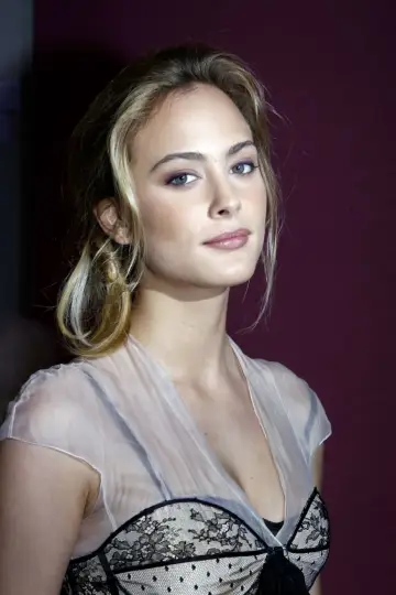 Zdjęcie Nora Arnezeder #100385