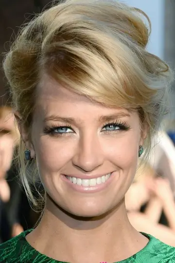 Zdjęcie Beth Behrs #43663