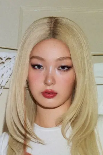 Zdjęcie Juncze Jeong (Yoonchae Jeong) #501974
