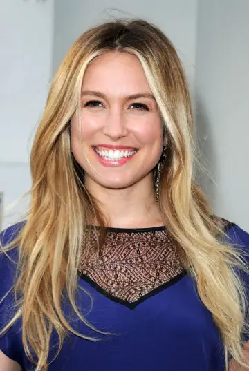 Zdjęcie Sarah Carter #50608