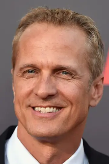 Zdjęcie Patrick Fabian #18061
