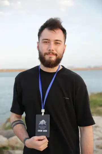 Zdjęcie  (Dylan Robertson) #368925