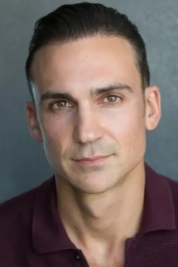 Zdjęcie Henry Lloyd-Hughes #11416