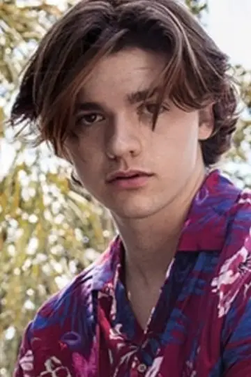 Zdjęcie Joel Courtney #36259