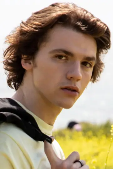 Zdjęcie Joel Courtney #36261