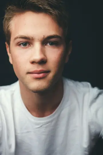 Zdjęcie  (Connor Jessup) #262551