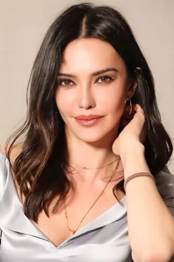 Zdjęcie Hande Ataizi #12610