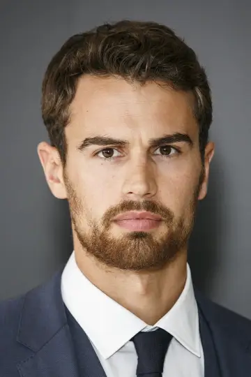 Zdjęcie Theo James #33500