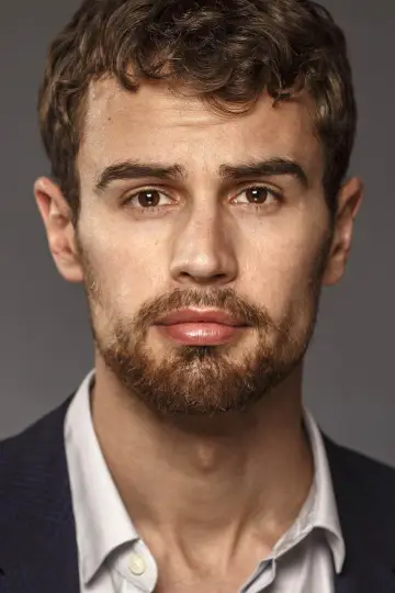 Zdjęcie Theo James #33504