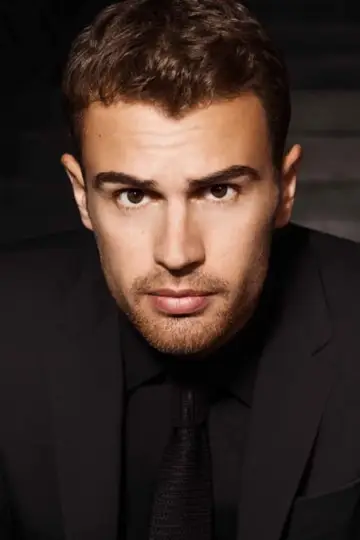 Zdjęcie Theo James #33506