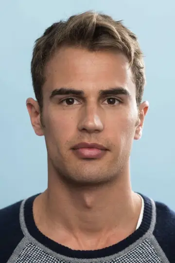 Zdjęcie Theo James #33510